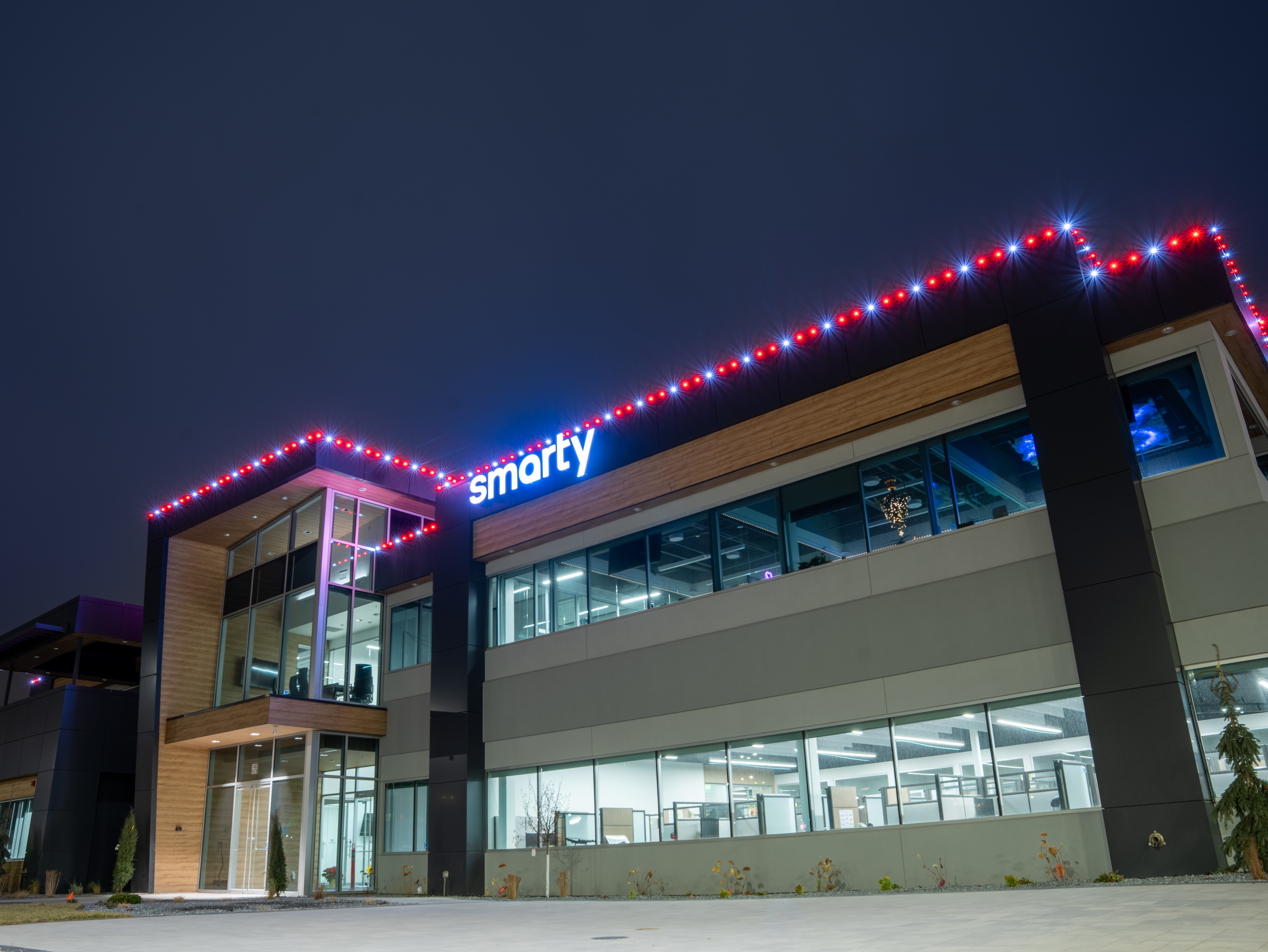 Commercial building with permanent LED lighting